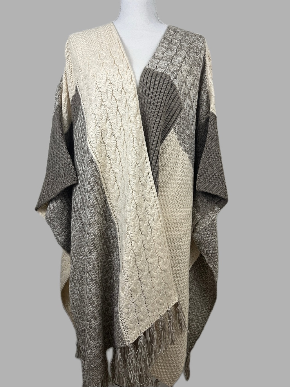 Knox Rose Ivory and Taupe Cable-Knit Poncho Cardigan Women’s XXL